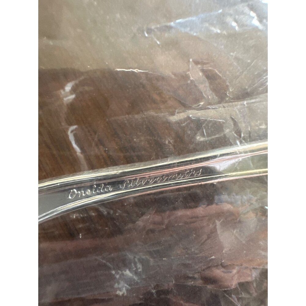 Oneida Silver Plated Slotted Serving Spoon 7.5 Inches Kitchen Collection - Picture 3 of 4